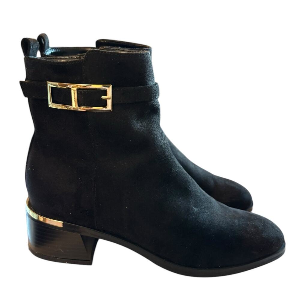 Calvin Klein Jallis3 Suede Boots Women's Size 9 M Gold Detail Block Heel Flaws